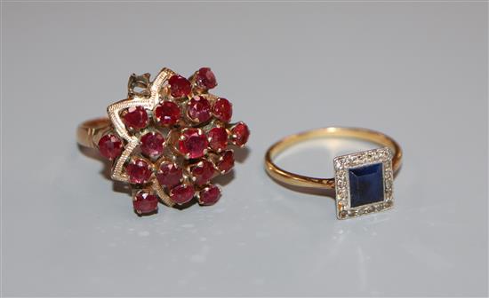 A 14k and garnet modernist cluster ring (a.f.) and an 18ct gold and platinum sapphire and diamond tablet ring.